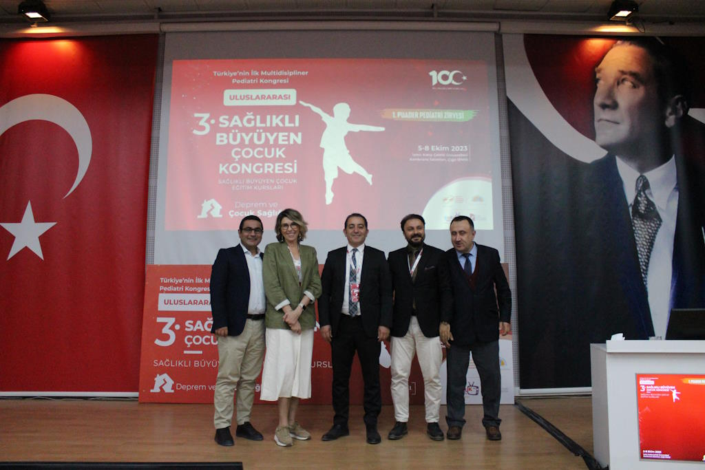 3. Uluslararası Sağlıklı Büyüyen Çocuk Kongresi Büyük Katılımla İzmir’de Gerçekleşti.