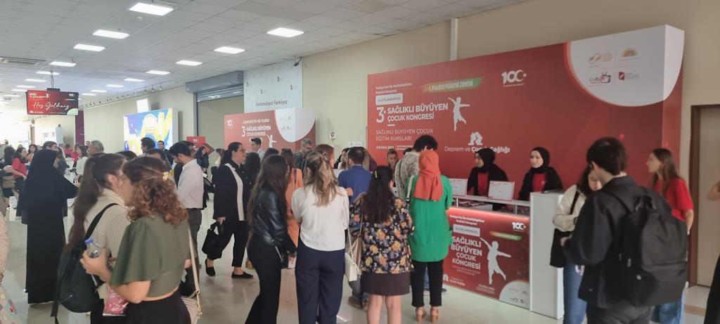 3. Uluslararası Sağlıklı Büyüyen Çocuk Kongresi Büyük Katılımla İzmir’de Gerçekleşti.