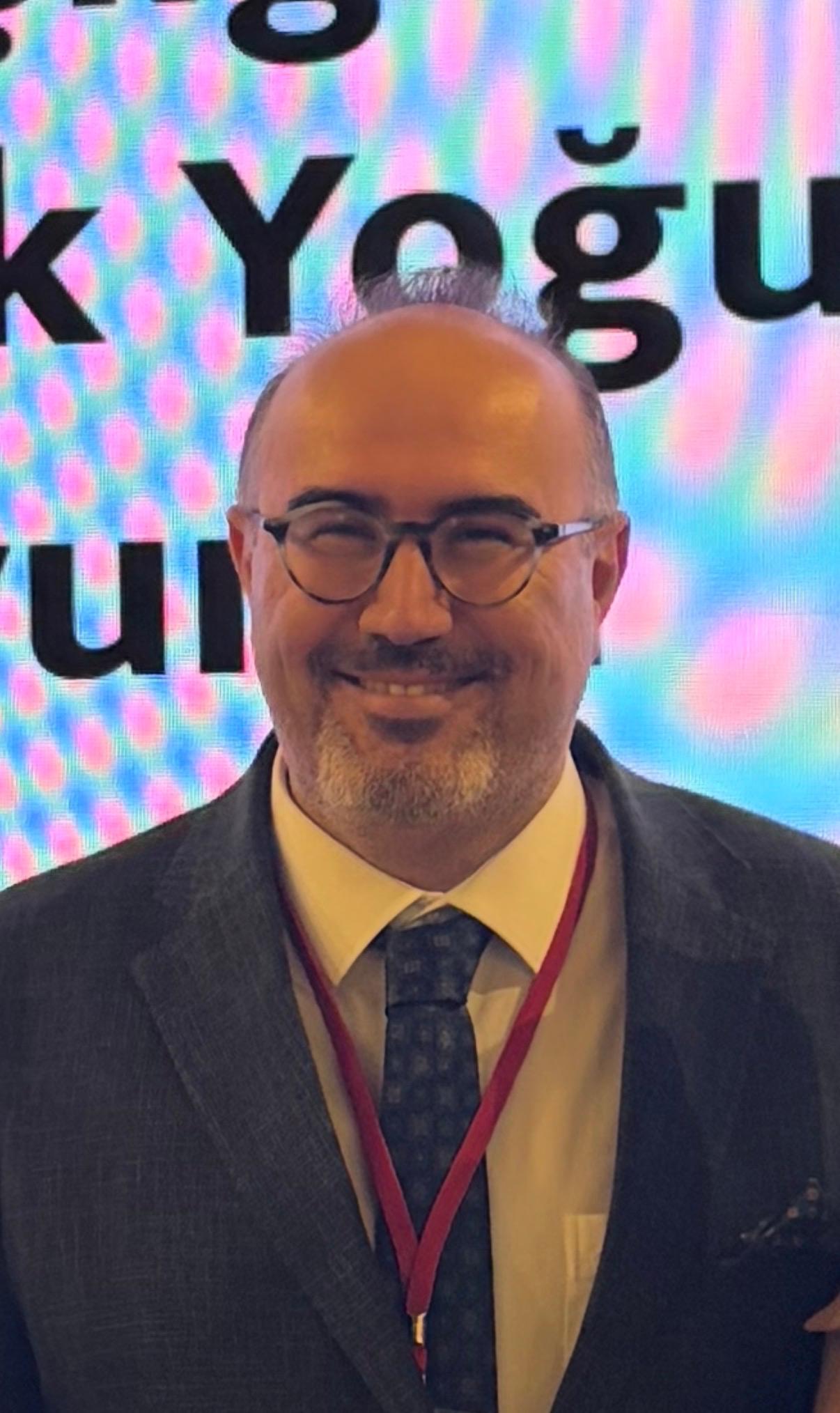 Doç. Dr. Serkan ÖZSOYLU